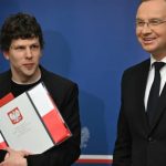 video actorul american jesse eisenberg a primit cetatenia poloneza 67c887f8de11e