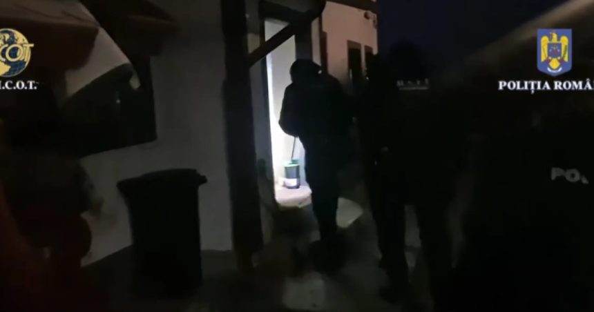 Aproape 100 de percheziții în 12 județe și în Capitală, într-un dosar de falsificare a permiselor de conducere și a actelor de identitate 1 video aproape 100 de perchezitii in 12 judete si in capitala intr un dosar de falsificare de permise de conducere si acte de identitate 67c6b7dfd7b87