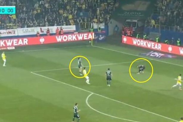 video caz neverosimil in polonia un suporter a pacalit portarul iar legia a marcat un gol cum rar se vede 67cf4271ecfc7