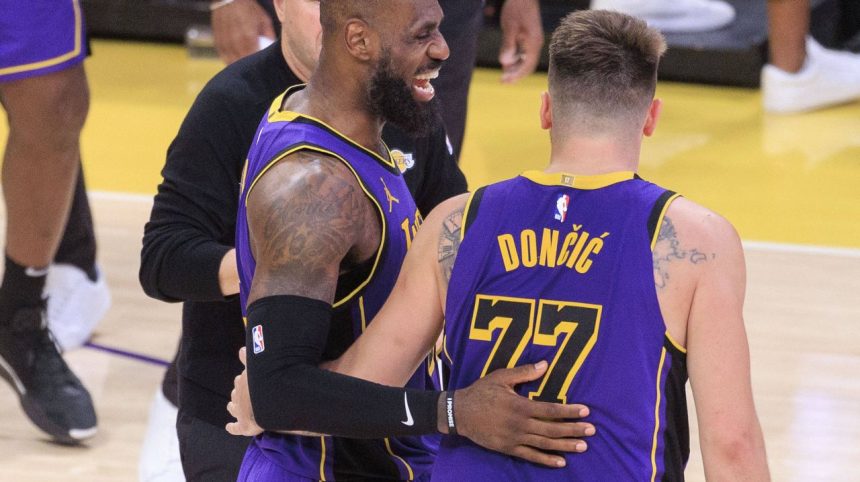 video cum ar fi sa se opreasca acum lebron james a ajuns la fix 49 999 de puncte inscrise in nba 67c59074ef434