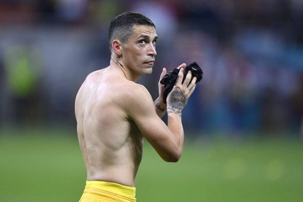 video exclusiv a jucat cu nicolae stanciu la fcsb si a reactionat dupa transferul mijlocasului la genoa incredibil 67e6fa4c92268