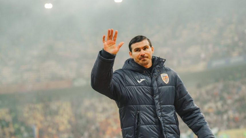 Naționala lui Mircea Lucescu s-a reunit la Mogoșoaia! Florin Niță a anunțat data retragerii sale 1 video exclusiv nationala lui mircea lucescu s a reunit la mogosoaia florin nita a spus cand se va retrage 67d94fe31e5bd
