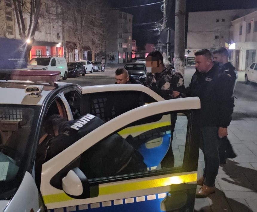 Furt pe un șantier din Medgidia: Trei bărbați și un minor reținuți după ce au atacat un agent de pază 1 video furt pe un santier din medgidia trei barbati si un minor retinuti dupa ce au agresat un agent de paza 67c9becb6960e
