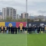video imagini de la antrenament barcelona a tinut un moment de reculegere dupa moartea fulgeratoare a doctorului echipei 67cd8afc6ed0a