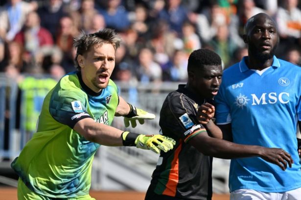 video italienii au scris ce se intampla din vara cu andrei ionut radu titular in serie a la venezia 67e5347cf2a40
