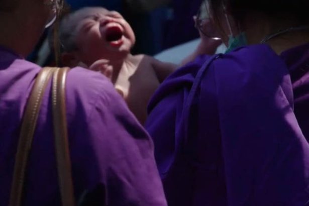 video momentul in care un bebelus s a nascut in mijlocul dezastrului dupa cutremurul din myanmar toate spitalele evacuate de urgenta 67e7e23a3388a