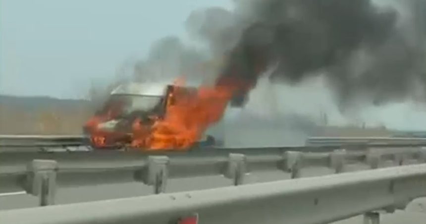 video o duba a luat foc pe autostrada bucuresti ploiesti circulatia rutiera este oprita pe sensul catre capitala 67e14768ab974