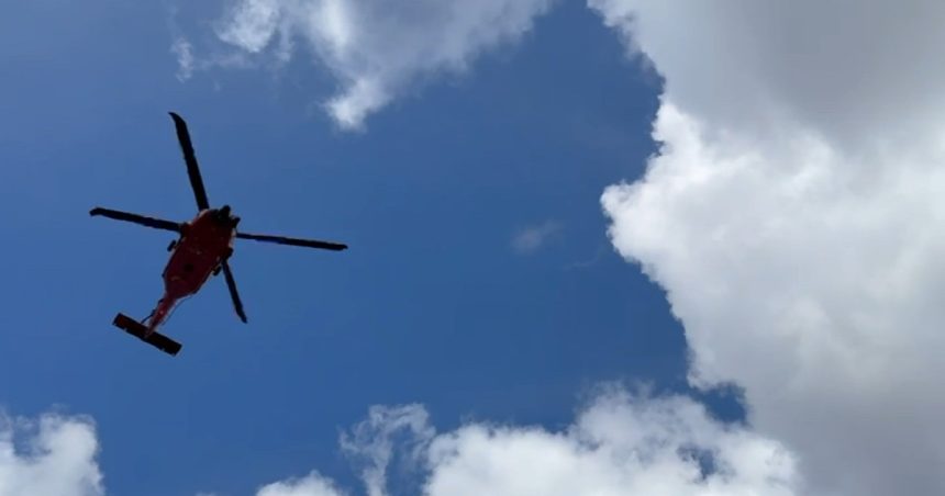 video operatiune spectaculoasa de salvare in arges o femeie disparuta de doua zile a fost gasita cu ajutorul unui elicopter black hawk 67e98ef955ae1