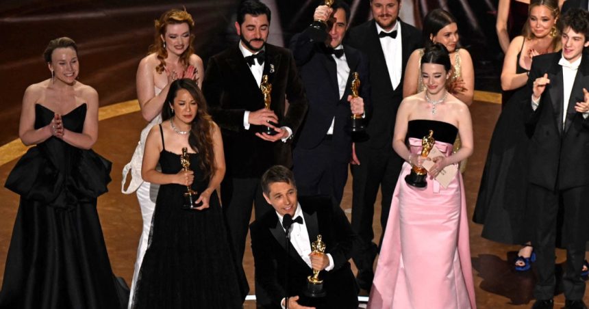 video premiile oscar 2025 anora domina ceremonia cu cinci statuete castigate inclusiv pentru cel mai bun film lista castigatorilor 67c6b7126583c