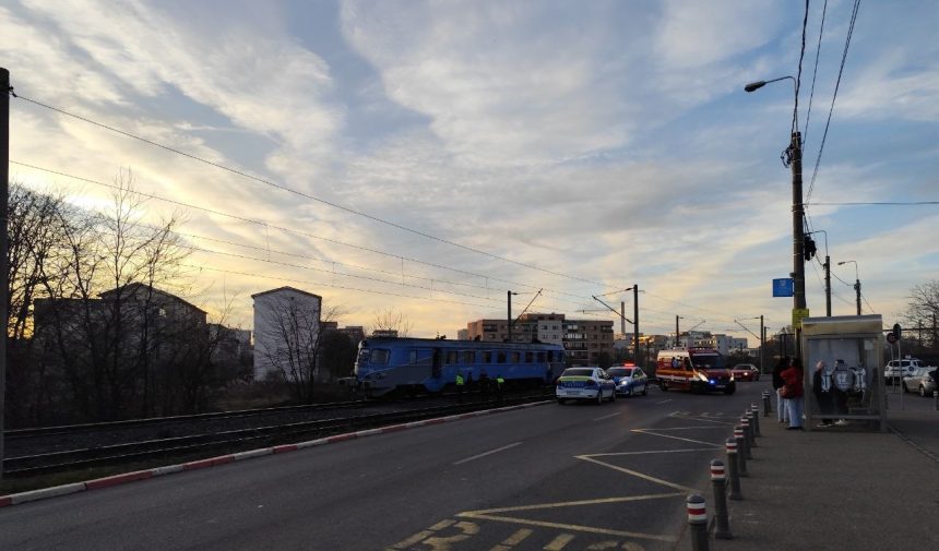 Tragedie: O femeie a murit după ce a fost lovită de tren în zona Poarta 6 1 video tragedie o femeie a murit dupa ce a fost lovita de tren in zona poarta 6 67cb36fa267b5