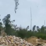 video un avion militar s a prabusit in china in timpul unui antrenament pilotul s a salvat in ultima clipa 67d5ba69d0d05