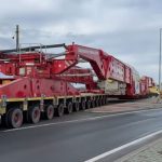 Un nou transport agabaritic de mari dimensiuni, cu greutatea de 788 tone, a intrat în România. Ce traseu va parcurge? 2 video un nou transport agabaritic de mari dimensiuni cu greutatea de 788 tone a intrat in romania ce traseu va parcurge 67d43ef01d31e
