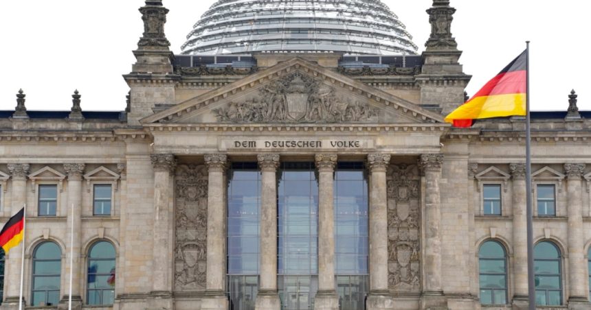 Vot istoric în Germania pentru creșterea cheltuielilor de apărare, cu consecințe în plan european. 1 video vot istoric in germania pentru cresterea cheltuielilor de aparare o decizie cu consecinte in plan european 67d9b26bc9a48