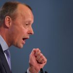 viitorul cancelar german il acuza pe trump ca a fabricat escaladarea din timpul intalnirii de la casa alba 67c5c95d03f03