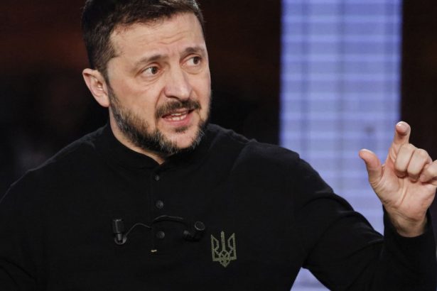 volodimir zelenski arata pentru le figaro de ce rezista ucrainenii pe front si repeta ca kievul nu va ceda teritoriile ocupate rusiei 67e476b66a802