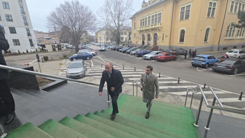 Zi semnificativă în instanță pentru Cristian Radu, primarul din Mangalia, și pentru Dorinel Colgiu, directorul Goldterm Mangalia! 1 zi importanta in instanta pentru cristian radu edilul din mangalia si pentru dorinel colgiu directorul goldterm mangalia 67e37e9b43c6e