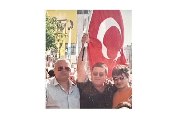 afaceristul ozghen husein a murit te imbratisez pentru ultima oara prietene husein 682dcc400d10e