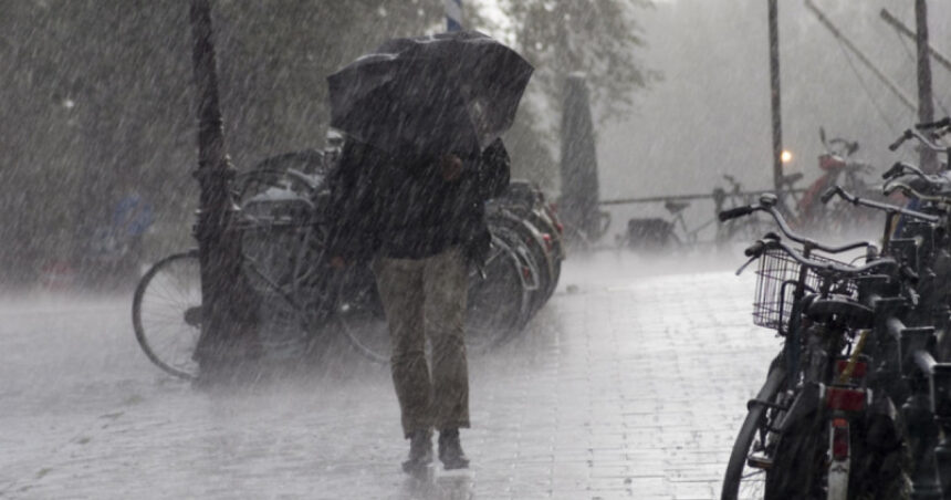Alertă meteo: vreme rece și ploi în toată țara până marți seară. Cod galben de vijelii și vânt puternic luni în toate regiunile. 1 alerta meteo vreme rece si ploi in toata tara pana marti seara cod galben de vijelii si vant puternic luni in toate regiunile 682ae14a7e94d