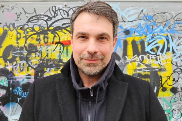 alexandru papadopol a semnat cu pro tv in ce productie apare actorul cei care vor vedea se vor amuza 6822108041bab