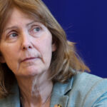ambasadoarea sua la bucuresti kathleen kavalec se retrage michael dickerson va ocupa functia de charge daffaires ad interim 682c283d68ed5