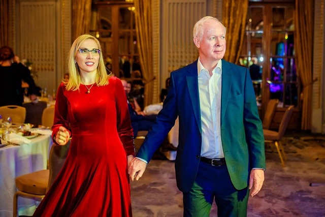 Bancherul Dominic Bruynseels, fost șef BCR și soțul deputatei AUR Ramona Bruynseels, s-a alăturat unei companii de private equity care vizează proiecte nucleare în România. 1 bancherul dominic bruynseels ex sef bcr si sotul deputatei aur ramona bruynseels s a alaturat unei multinationale private equity ce spune ca tinteste si proiecte nucleare din romania 682e58d93a504