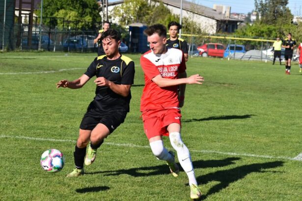 bataie mare pentru locurile de pe podium in etapa de sambata din liga a iv a 6830f21a44017
