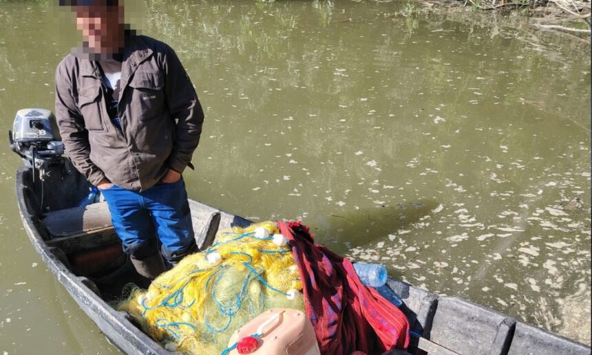 braconaj in delta dunarii sute de metri de plase si zeci de kilograme de peste confiscate de la un pescar tulcean 682ee92dc11ce