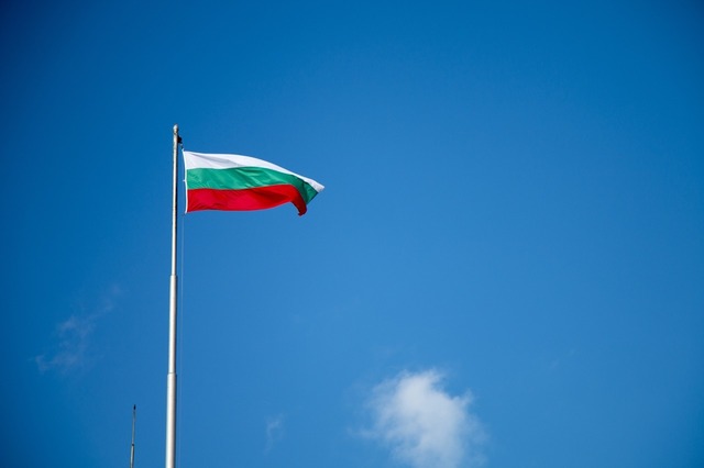 bulgaria se ia dupa romania si lanseaza magazine de stat cu preturi plafonate si produse locale 682b33e10be1d