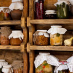 Caz de botulism în Dâmbovița: O femeie a fost internată după consumul unei conserve preparate în gospodărie. Ce simptome are 3 caz de botulism in dambovita o femeie a fost internata dupa consumul de unei conserve preparate in gospodarie ce simptome prezinta 6825a95cd4a77