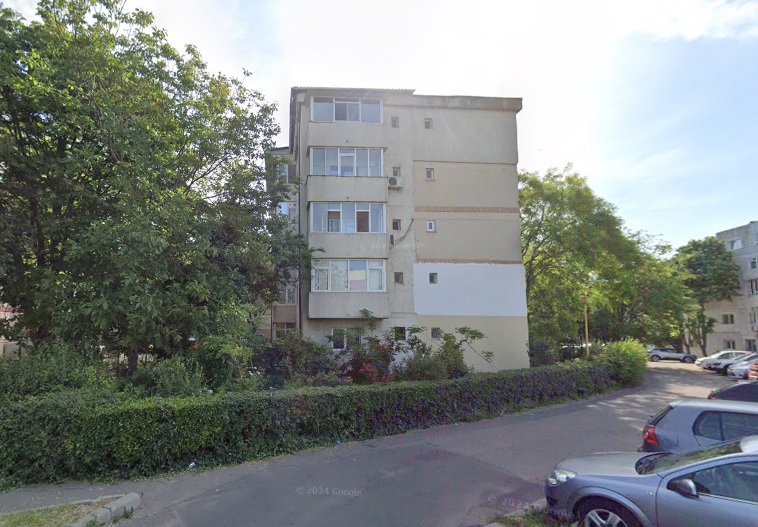 ce le mai trece unora prin cap un constantean si a facut beci in balconul blocului la parter iar acum trebuie sa l desfiinteze 68310d3772d0b
