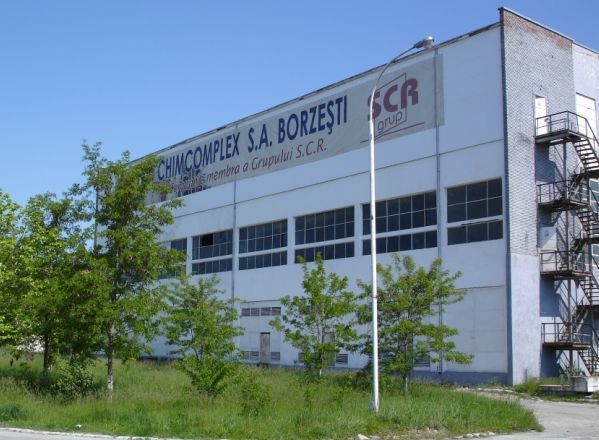 chimcomplex isi reduce cu un sfert profitul net la t1 6825b21577e52