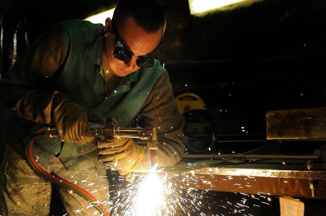 cifra de afaceri din industrie pe total a crescut 682ecdb34f3cf
