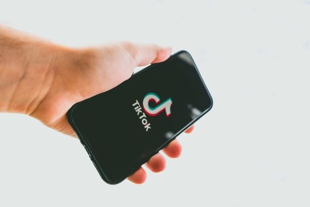 comisia europeana constata cu titlu preliminar ca registrul de publicitate al tiktok nu respecta legislatia ue 6825fbe95c6ae