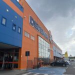 condamnat la ani grei de inchisoare in trecut dupa un incident grav din parcarea unui supermarket din constanta acum cere sa fie reabilitat 6833a5ad74367