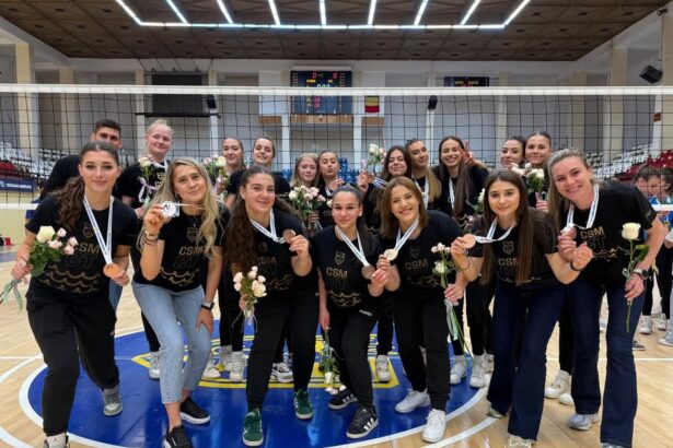 csm constanta a cucerit bronzul campionatului national de volei la cadete 682adf8e642d8