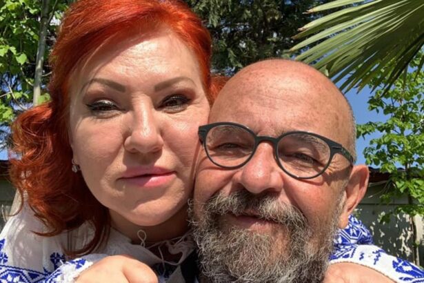 cum a aparut cristian popescu piedone alaturi de sotie m am indragostit de cea mai minunata floare din lume seful anpc a sarbatorit o pe doamna iulia 682edd4bd6d41
