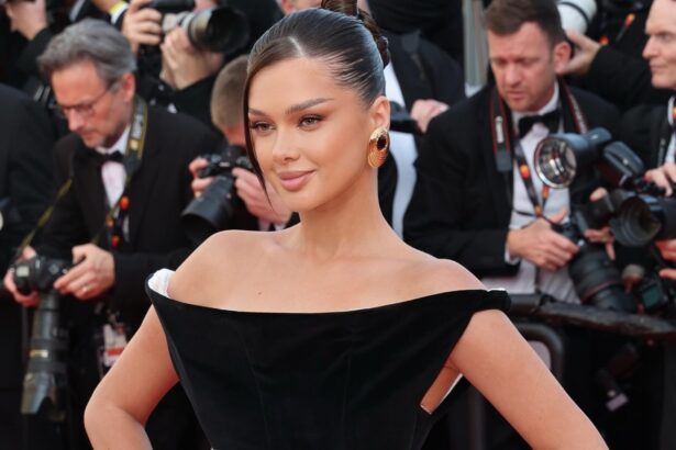 cum a aparut misha miller pe covorul rosu de la festivalul de film de la cannes rochia a atras atentia tuturor am fost impreuna cu naomi campbell 683031f3bd244