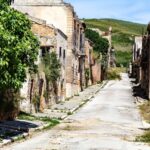 Casele la un euro din Sicilia și costurile minime de restaurare de 20.000 de euro 2 cum arata casele la un euro din sicilia preturile minime de restaurare incep de la 20 000 de euro 682af118b1895
