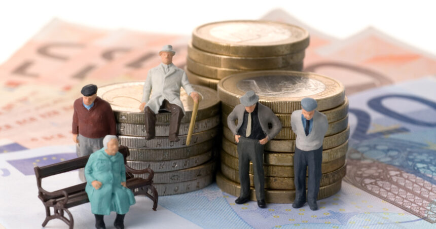 date oficiale numarul pensionarilor speciali a crescut in ultimul an ce pensii incaseaza judecatorii si procurorii 6825c57949835