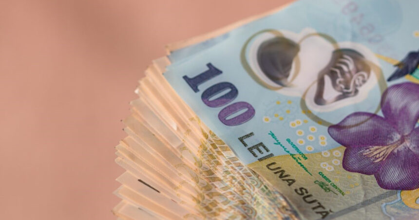 Datoria României crește. Guvernul a obținut 50% din necesarul de finanțare pentru 2025. Statul plătește cele mai mari dobânzi din Uniunea Europeană. 1 datoria romaniei in crestere guvernul a atras 50 din nevoia de finantare pentru 2025 statul plateste cele mai mari dobanzi din ue 683539b8e2214