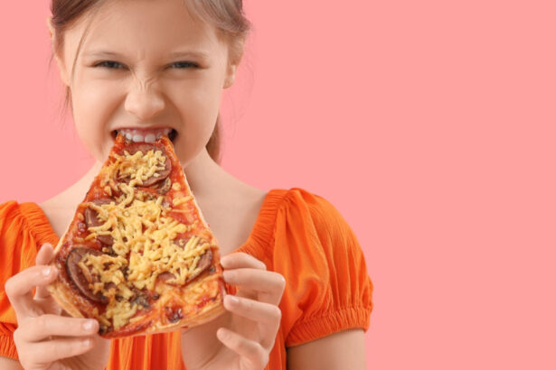 doar cinci minute de reclama la junk food determina copiii sa manance mai mult 6820d054eafab