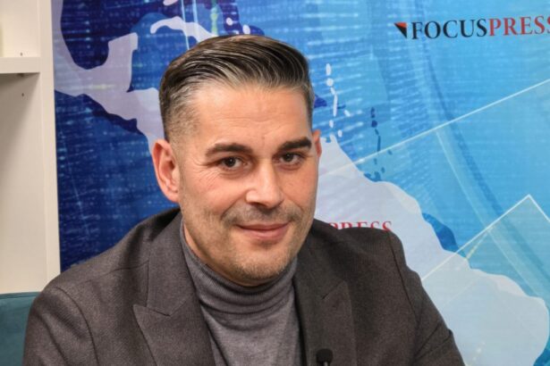 dupa validarea mandatului pentru functia de primar al comunei limanu mihai feodorof a depus juramantul in fata unui judecator 6838f673a0ea1