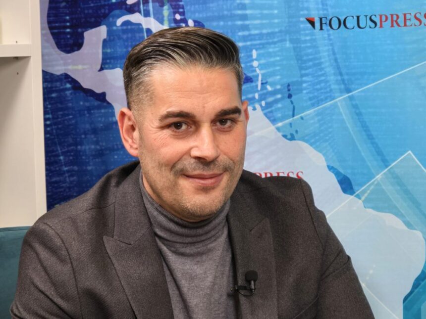 dupa validarea mandatului pentru functia de primar al comunei limanu mihai feodorof a depus juramantul in fata unui judecator 6838f673a0ea1