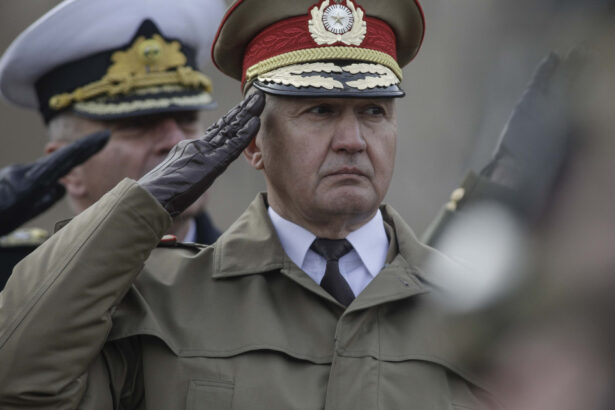 exclusiv seful armatei generalul gheorghita vlad spune ca rusia ataca romania constant de la distanta sunt foarte multe pericole 682ea496f15eb