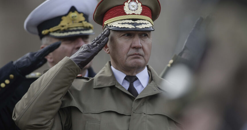 Șeful Armatei, generalul Gheorghiță Vlad, afirmă că Rusia atacă România constant de la distanță: „Sunt foarte multe pericole” 1 exclusiv seful armatei generalul gheorghita vlad spune ca rusia ataca romania constant de la distanta sunt foarte multe pericole 682ea496f15eb
