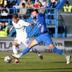 Farul Constanța îl transferă pe Luca Băsceanu la Universitatea Craiova pentru un milion de euro 2 farul constanta il da pe luca basceanu la universitatea craiova pentru un milion de euro 682dcfee0c02e