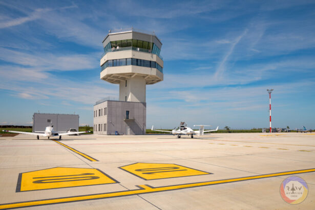 firma magnatilor care controleaza aerodromul de la tuzla a prins un contract de 28 milioane de lei cu transelectrica 68241dac8197a