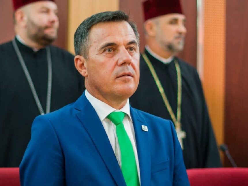 fostul ministru ion stefan transferat cu elicopterul la bucuresti in urma unui accident vascular cerebral 6839637145062
