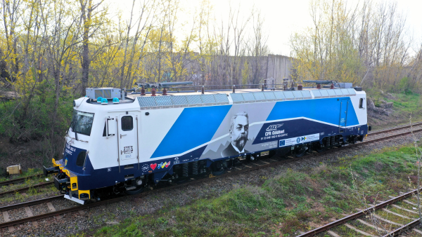 foto softronic livreaza cfr calatori locomotivele carol i si simion mehedinti 682ee582a0ad4
