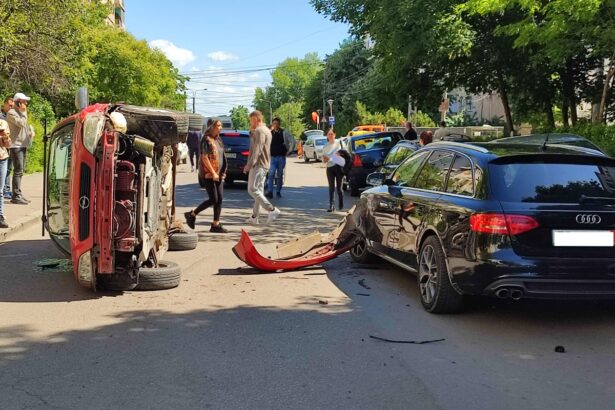 foto video accident rutier in constanta un autoturism s a rasturnat pe strada tulcei 682c45f307b98